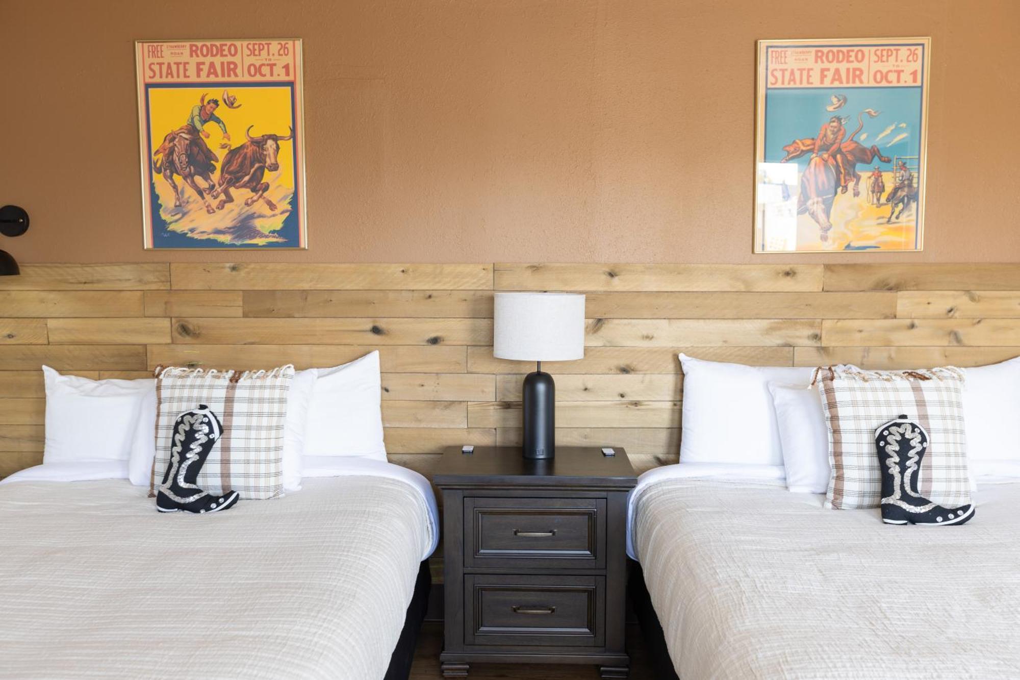 The Golden Spur Hotel แพงกวิทช์ ห้อง รูปภาพ